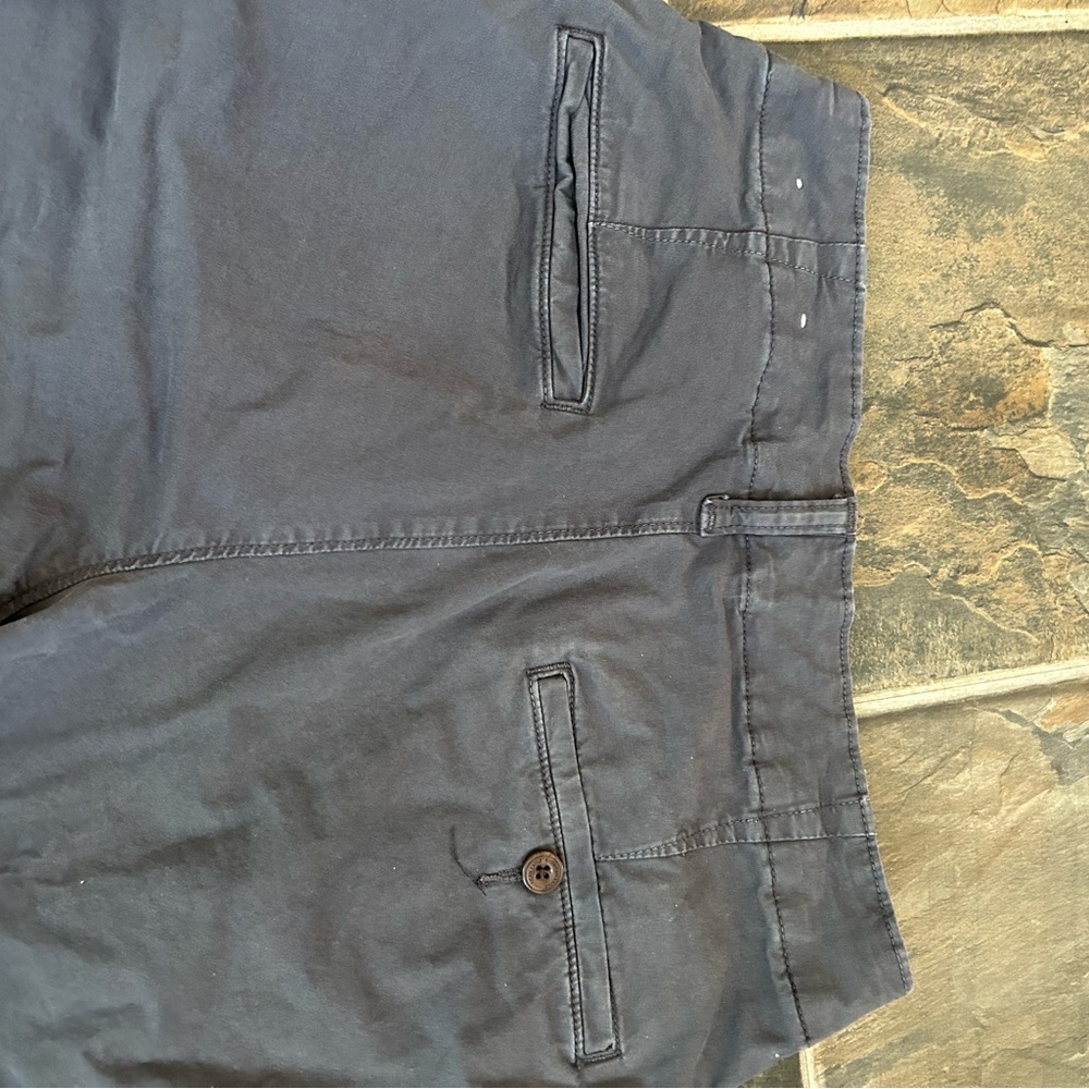 Men’s American Eagle shorts